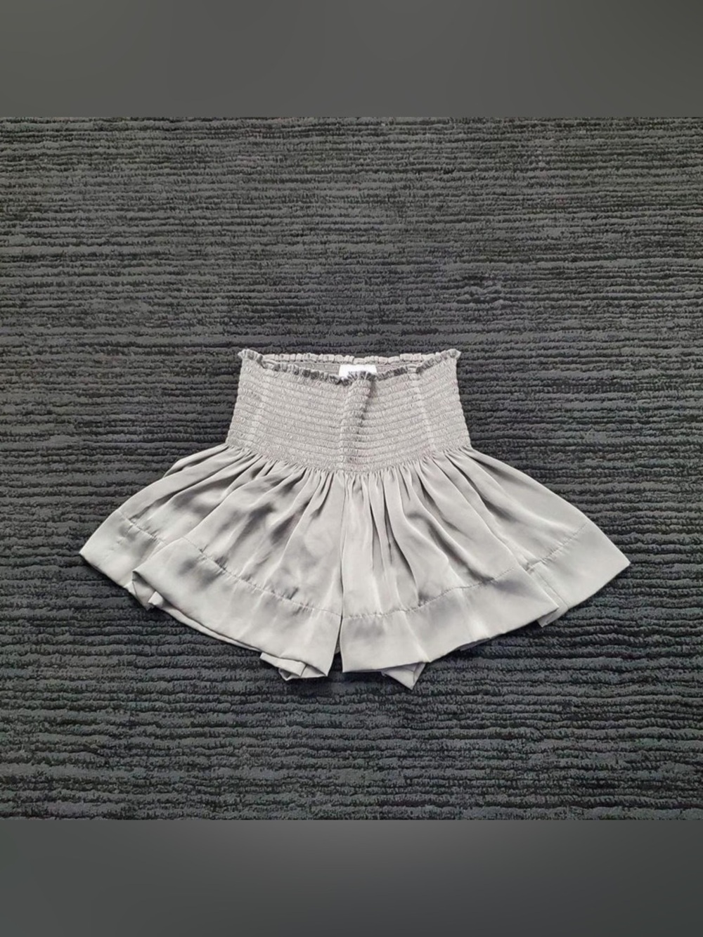 KOCH Size XS Silver/Grey Erica Smocked Satin Shorts
